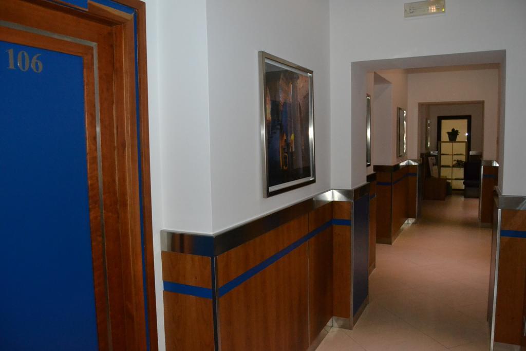 Transatlantico Hotel Наполи Екстериор снимка